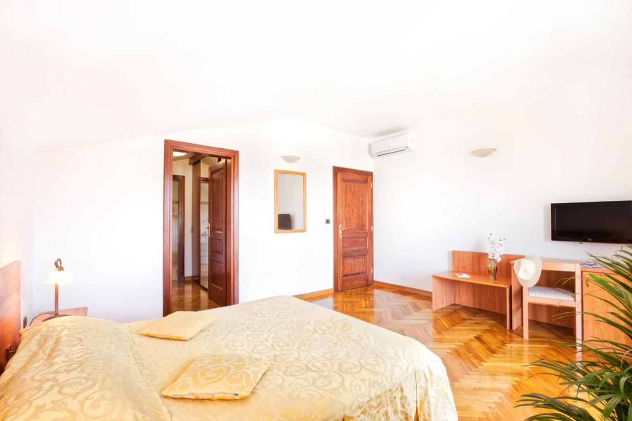 Villa Sveta Eufemija Bed End Breakfast II Rovinj Exterior photo